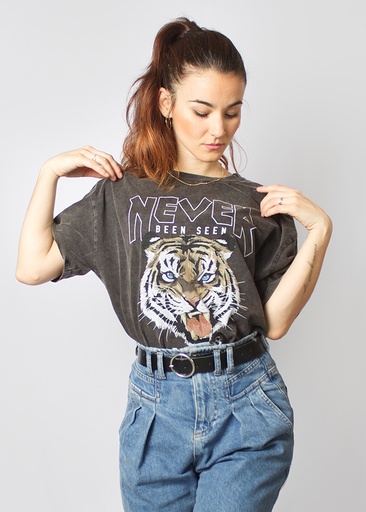 Camiseta Never gris oscura